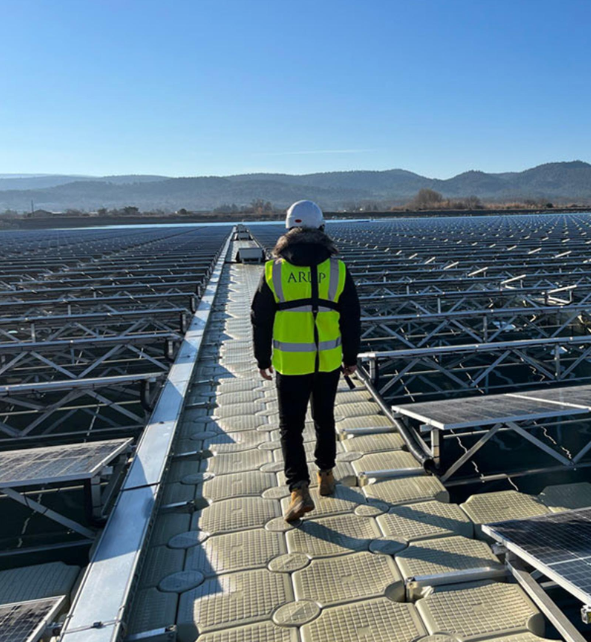 Floating Solar Maintenance Walkway.png